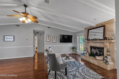 1000 Foscue Dr, Jacksonville, NC 28540 - photo 5