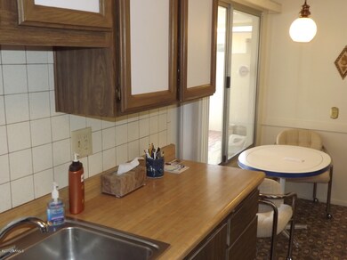 10034 W Ocotillo Dr, Sun City, AZ 85373 - photo 2