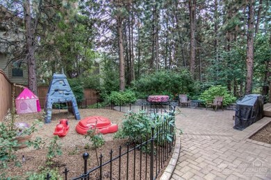 19839 Hollygrape St, Bend, OR 97702 - photo 7