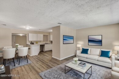 Family Room 1*Virtually staged*