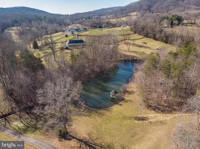 70 Whitemud Crossing Ln, Castleton, VA 22716 - photo 3