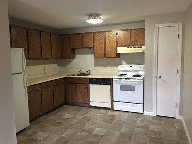 1001 White Cedar Blvd, Portsmouth, NH 03801 - photo 3