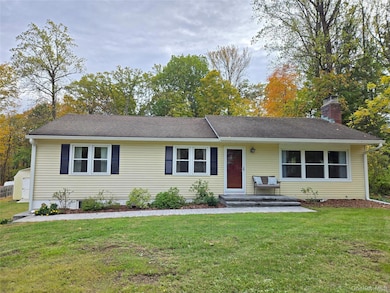 49 Colburn Dr, Poughkeepsie, NY 12603 - photo 2