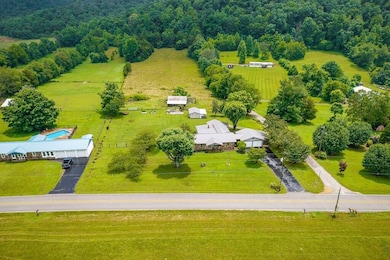 1653 Lester Flatt Rd, Sparta, TN 38583 - photo 3