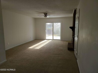 204 Warren Ct, Jacksonville, NC 28546 - photo 6