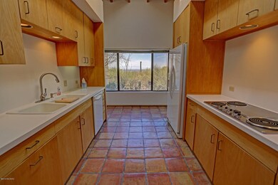 2825_kitchen3