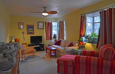 Living room with garden windows