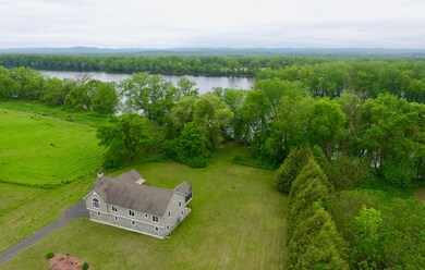 139 Hockanum Rd, Hadley, MA 01035 - photo 2