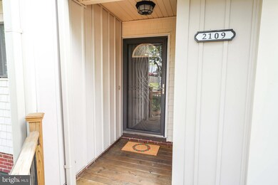 2109 Old Landing Way, Woodbridge, VA 22191 - photo 4