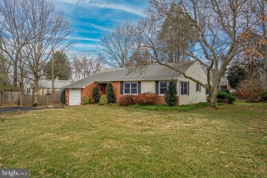 1019 Pheasant Ln, Oreland, PA 19075 - photo 2