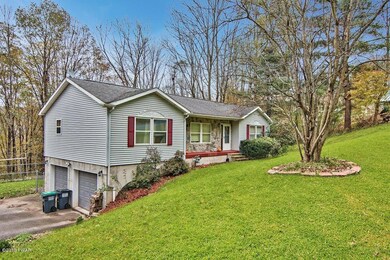 208 Spring Hill Rd, Honesdale, PA 18431 - photo 4