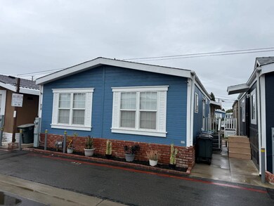 327 W Wilson St unit 28, Costa Mesa, CA 92627 - photo 2