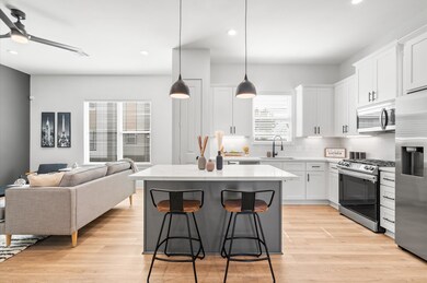 1311 Oak Tree Forest Ct, Houston, TX 77018 - photo 3