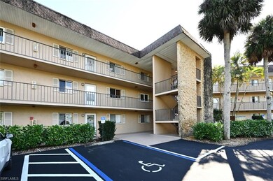 1 Assigned carport  - Common Elevators