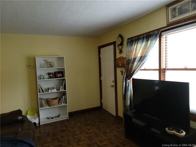 1755 Twin Oaks Dr, New Albany, IN 47150 - photo 5