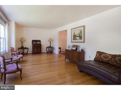 59 Woodlawn Ave, Broomall, PA 19008 - photo 4