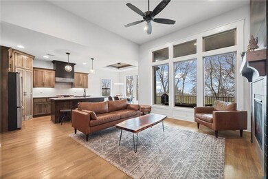 805 W Shawhan Pkwy, Lone Jack, MO 64086 - photo 4