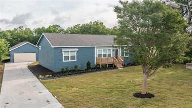Long driveway for easy access to garage