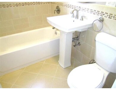 123 Cummins Hwy unit 1, Roslindale, MA 02131 - photo 3