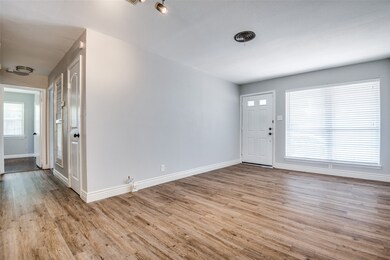 708 Oak Dr, Hurst, TX 76053 - photo 6