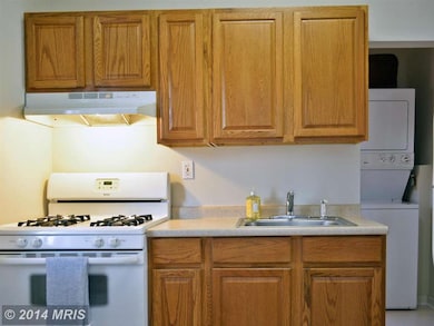 2908 Fleetwood Ave, Baltimore, MD 21214 - photo 7