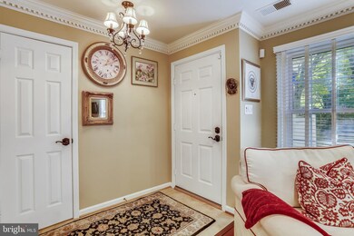 25 Luxberry Ct, Rockville, MD 20852 - photo 4