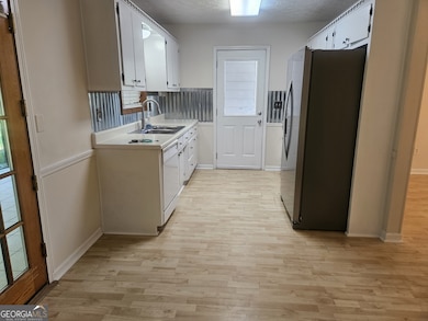 4121 Burgundy Way, Flowery Branch, GA 30542 - photo 3