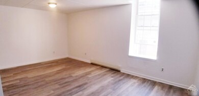 602 Warren St unit 5, Hudson, NY 12534 - photo 3