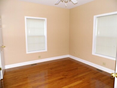 345 Votaw Rd, Harrodsburg, KY 40330 - photo 6