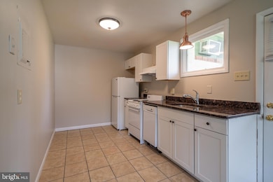 335 Marshall St unit D, Kennett Square, PA 19348 - photo 7