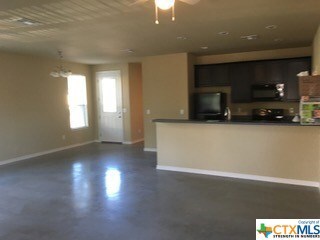 1103 W Martin Luther King Dr unit 1, San Marcos, TX 78666 - photo 2