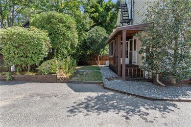 40 Webster St unit A, Newport, RI 02840 - photo 2