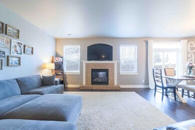 543 N Freemont St, Sisters, OR 97759 - photo 3