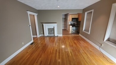 55 Robinson St unit 1, Lynn, MA 01905 - photo 2