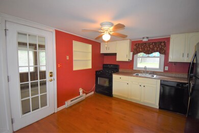 131 Westwood Dr, Dingmans Ferry, PA 18328 - photo 5