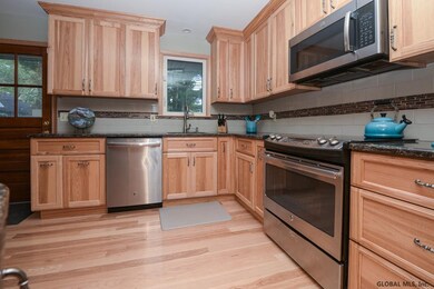 49 Glynn St, Albany, NY 12203 - photo 6