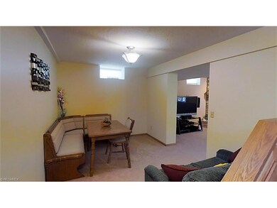 2160 Kimberly Ct, Wickliffe, OH 44092 - photo 6