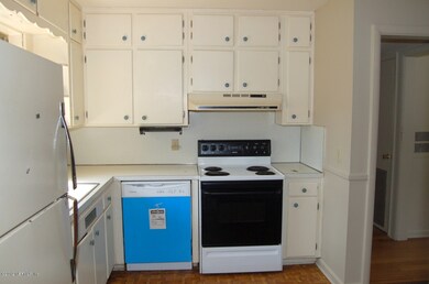 719 Monte Carlo Rd, Jacksonville, FL 32216 - photo 6