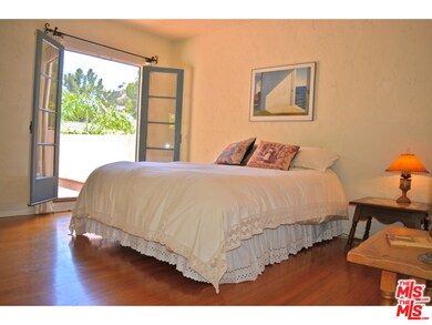 1632 N Beverly Dr, Beverly Hills, CA 90210 - photo 4