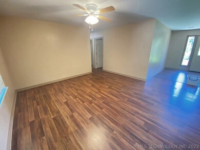 316 Tanglewood Dr, Tahlequah, OK 74464 - photo 2