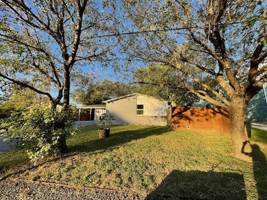 2910 Pecan Springs Rd unit A, Austin, TX 78723 - photo 6