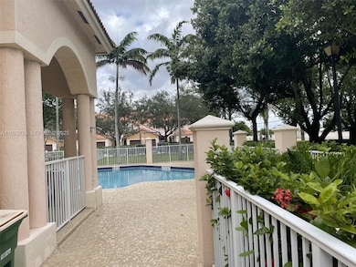 8831 S Isles Cir, Tamarac, FL 33321 - photo 5