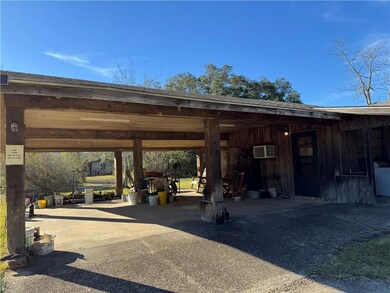 30931 Louisiana 22, Springfield, LA 70462 - photo 5