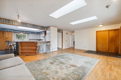 11-2125-Clearview-Ave-Lansing-MI-48917-W