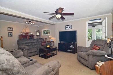 852 Anthony Rd, Portsmouth, RI 02871 - photo 3