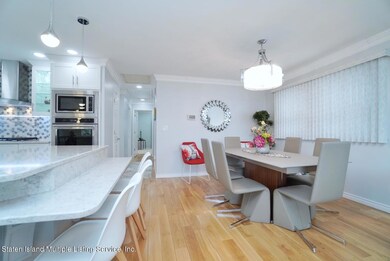 726 Sheldon Ave