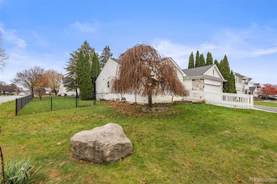 38185 Palmateer Rd, Westland, MI 48186 - photo 4