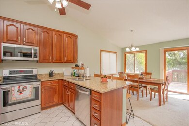 2513 E Leach Ave, Des Moines, IA 50320 - photo 7