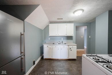 921 S Buckeye St unit 4, Kokomo, IN 46901 - photo 6