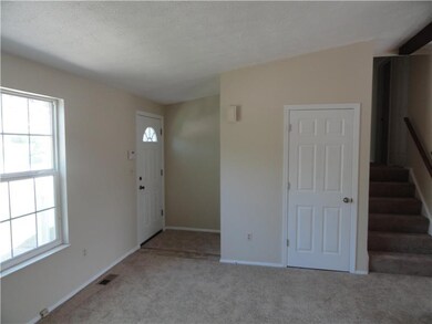 Entry/Foyer.